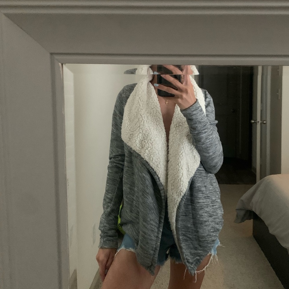 Abercrombie and Fitch open sweater/cardigan